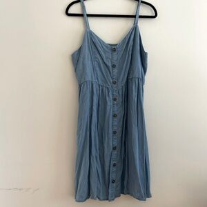 Women’s XL blue dress with button down detail